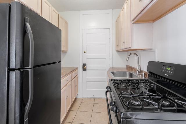 Foto del edificio - 1 bedroom in Chicago IL 60640