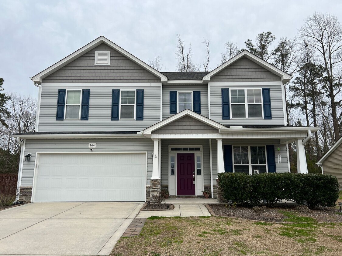 to Carolina Plantations! House Rental in Jacksonville, NC