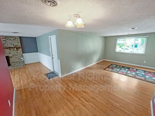 Foto del edificio - 7500 Orchardhill Dr