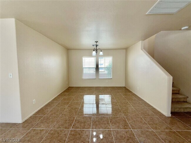 Foto del edificio - 11225 Sandrone Ave