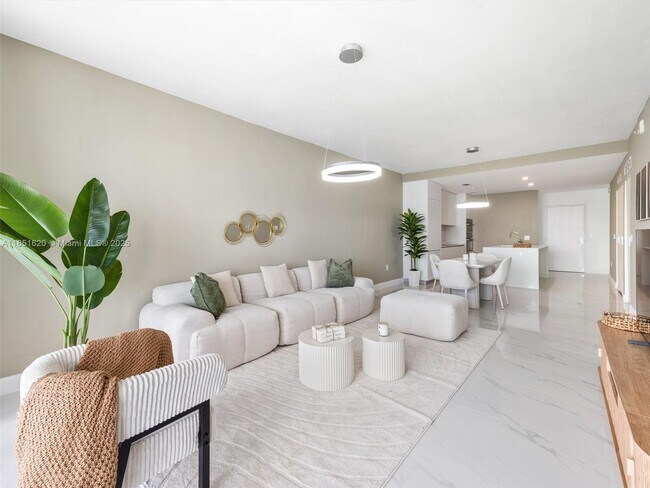 Foto del edificio - 700 NE 24th St