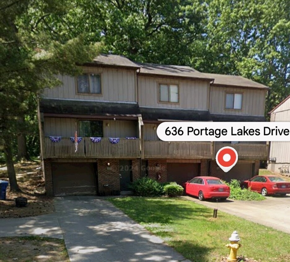 Primary Photo - 636 Portage Lakes Drive
