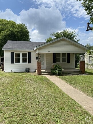 Building Photo - 2417 Mitchell Ave