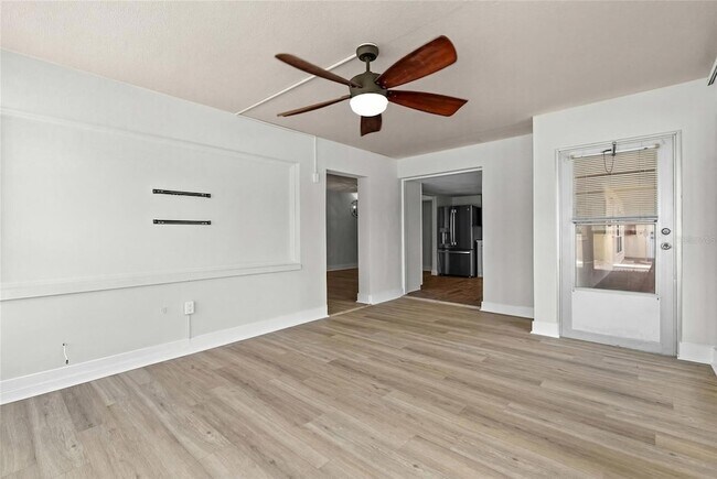 Foto del edificio - 4780 Cove Cir