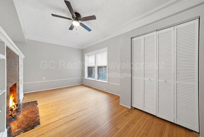 Foto del edificio - 941 E Hyde Park Blvd