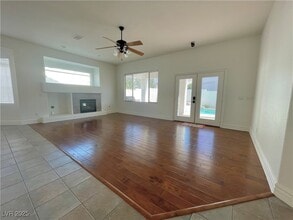 Building Photo - 65 Sahalee Dr