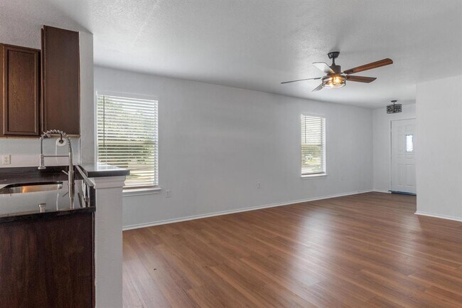 Building Photo - 1400 Poppy Seed Ln