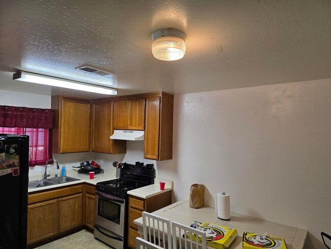 Building Photo - 21411 Golden Hills Blvd