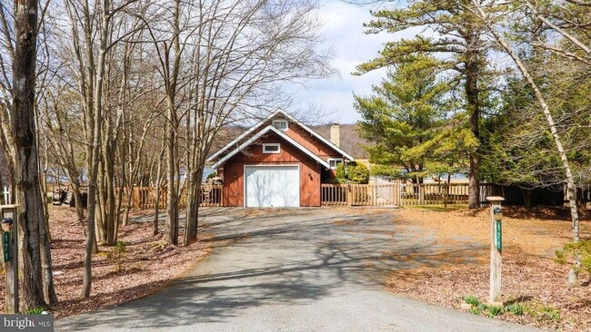 Building Photo - 171 Highridge Rd