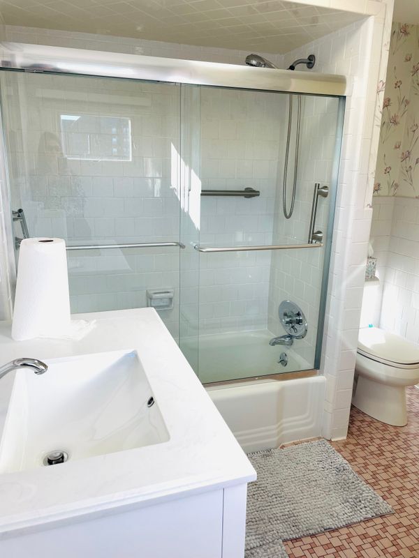 Foto del edificio - 241 Huxley Ave