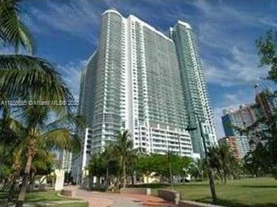 Primary Photo - 1800 N Bayshore Dr