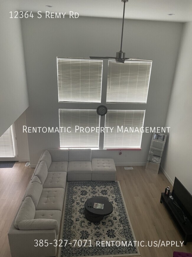 Foto del edificio - 12364 Remy Rd