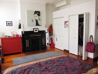 Building Photo - 1607 Sarah St