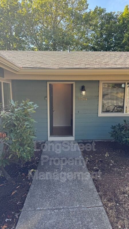 Building Photo - 2704 NW Angelica Dr