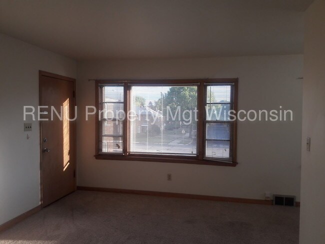 Building Photo - 7240 W Burleigh St