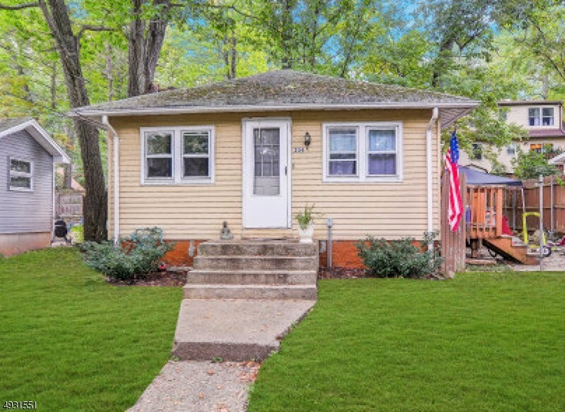 Foto principal - 234 Lakeview Ave