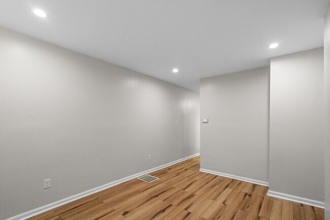 Foto del edificio - 2237 Jefferson St