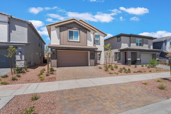 Building Photo - Brand-new 4-bedroom home located in the de...