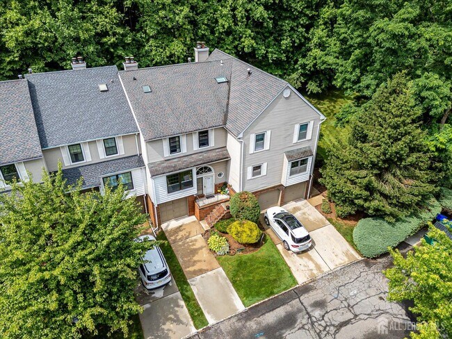 Foto del edificio - 4506 Stonehedge Rd