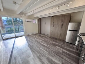 Building Photo - 1495 Vrain St