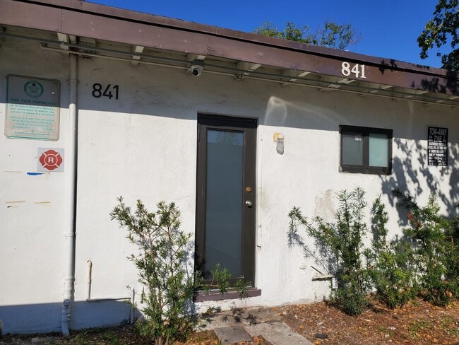 Photo - 841 NW 5th Ave (Pompano Beach, FL) Apartment