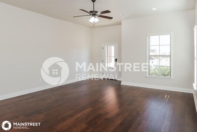 Foto del edificio - 14731 EVA CIR, ATHENS, AL 35613