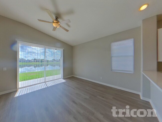 Foto del edificio - 5112 Clover Mist Dr