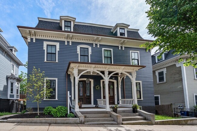 Building Photo - 777 E Broadway