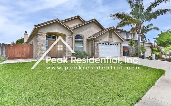 Foto del edificio - Spacious Elk Grove 4bd/2ba Home with 2 Car...