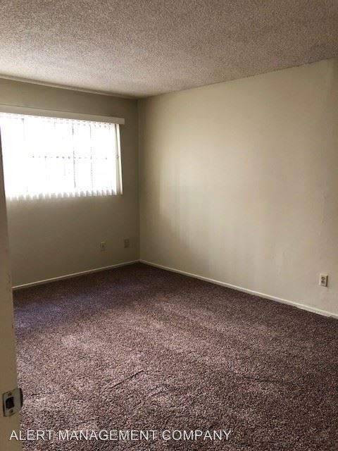 Building Photo - 1336 Azalea St