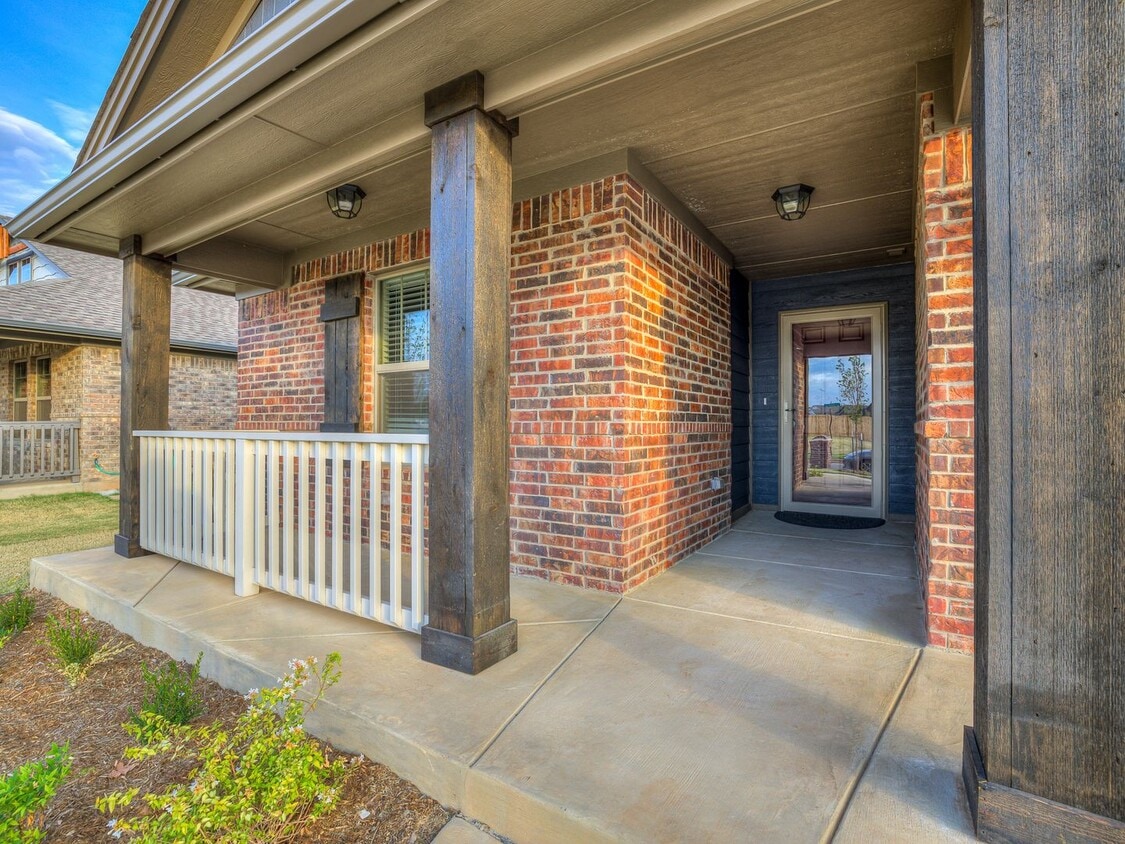 New custom home in Edmond + Deer Creek Sch... House Rental in Edmond, OK
