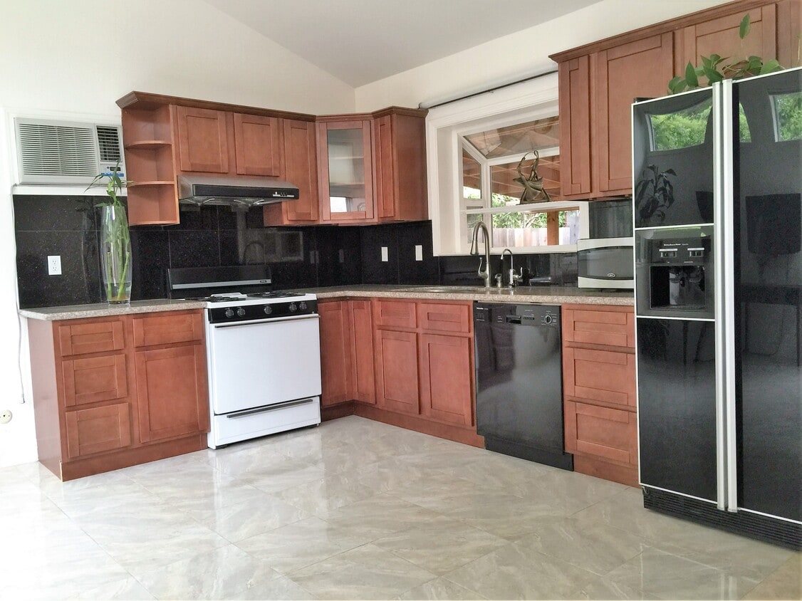 Foto principal - 928 Los Robles Ave