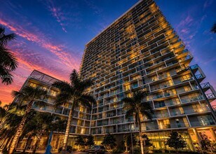 Building Photo - 2000 Metropica Wy