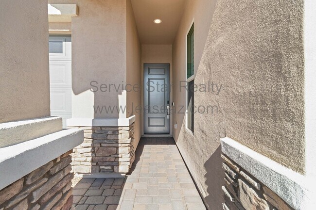 Building Photo - 6610 E Villa Rita Dr