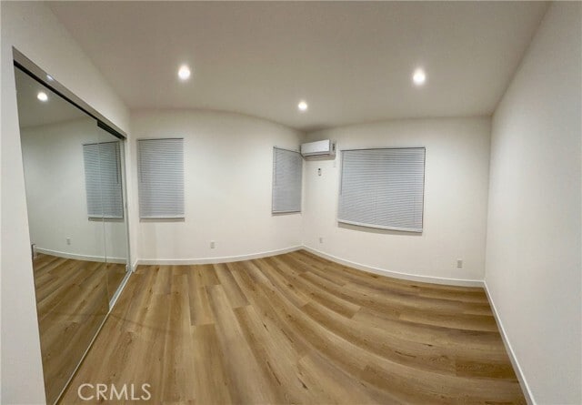 Foto del edificio - 18654 Runnymede St