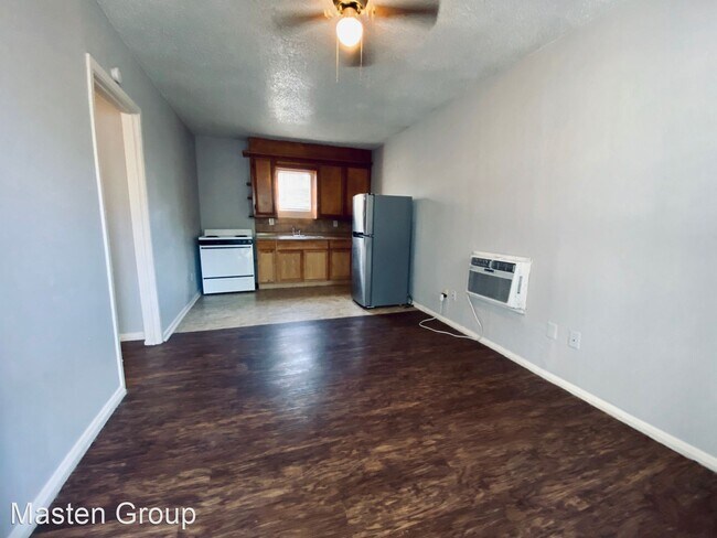 Building Photo - 2404 26th St