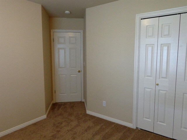 Building Photo - 4651 S 3950 W