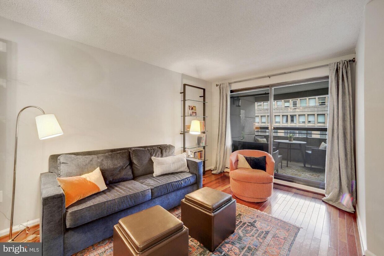 2311 M St NW Unit 703 Washington DC 20037 Room For Rent In 2311-m-st-nw-unit-703-washington-dc-20037-room-for-rent-in
