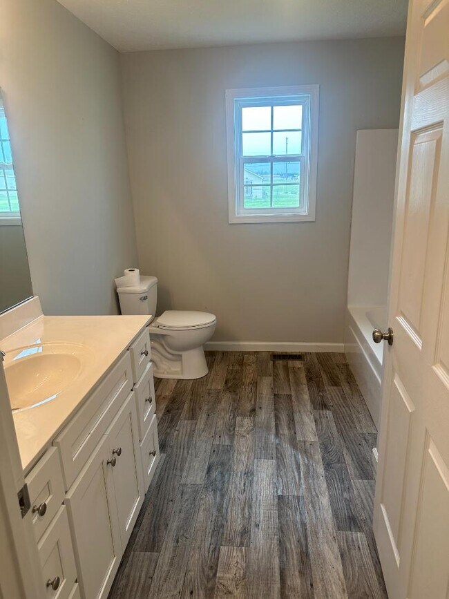 Foto del edificio - 300 Peach St