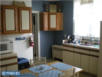  - 567 E Chesnut St