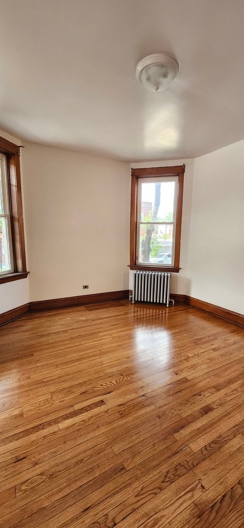 Building Photo - 4256 W Wrightwood Ave