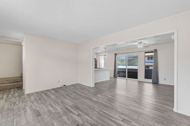 Photo - Townhouse with 3 bedrooms / 1.5 bathrooms ...