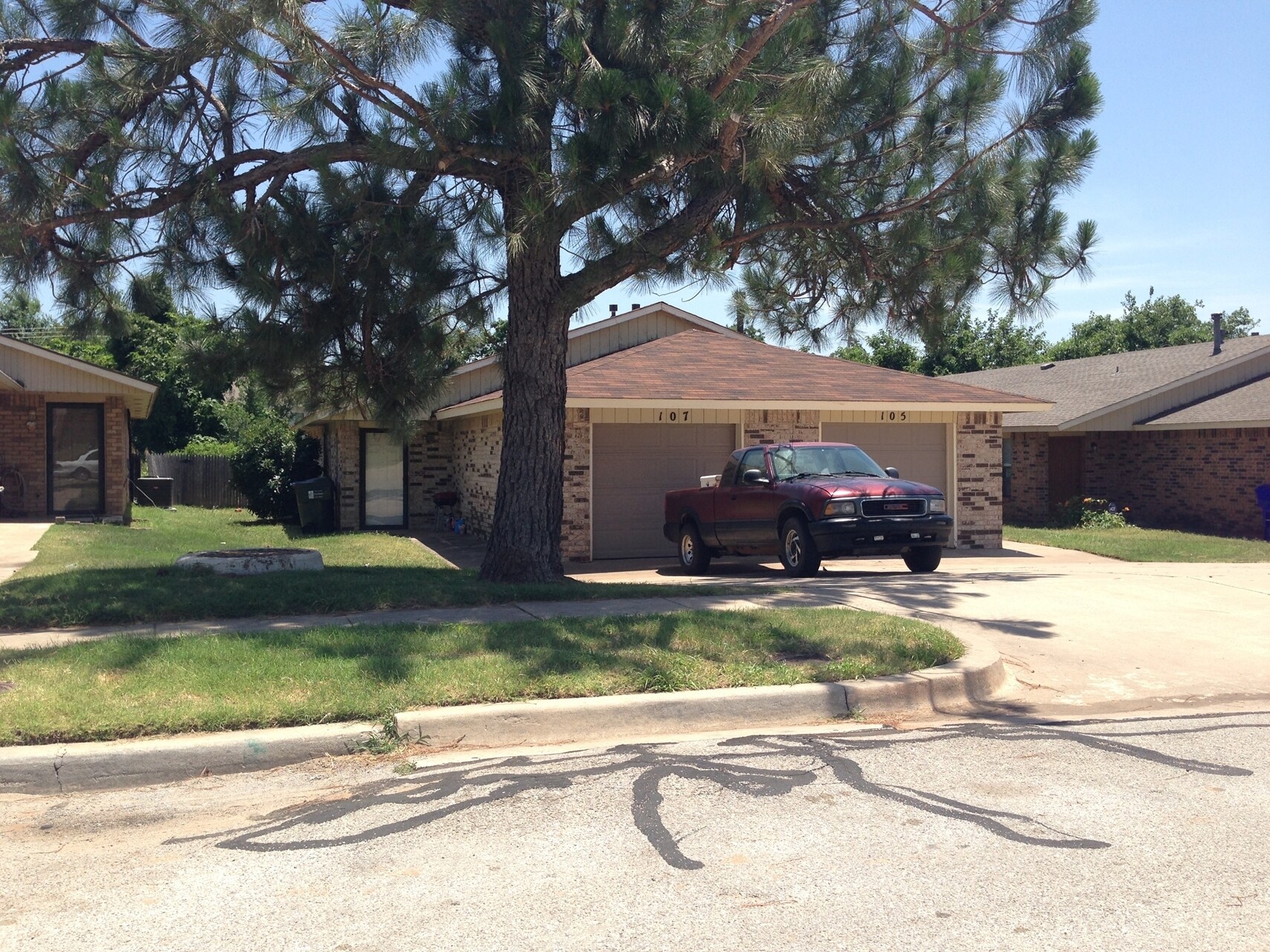 Heritage Place Duplexes - 111 Monticello Rd Norman, OK 73072