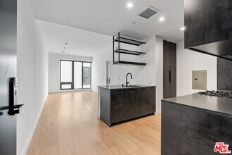 Building Photo - 10700 Tabor St