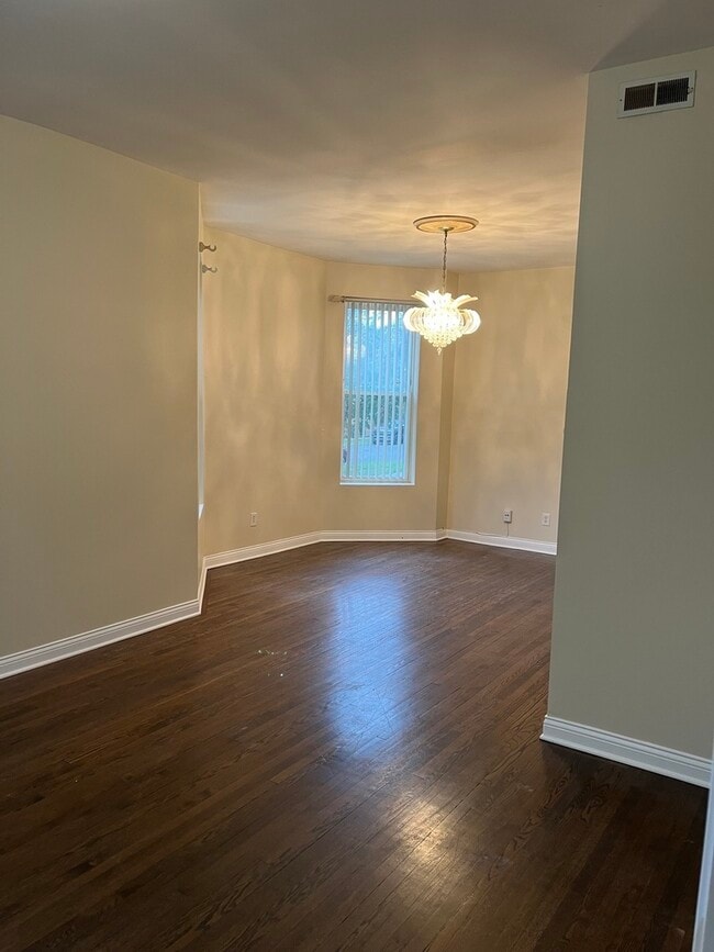 Foto del edificio - 1254 S Kildare Ave