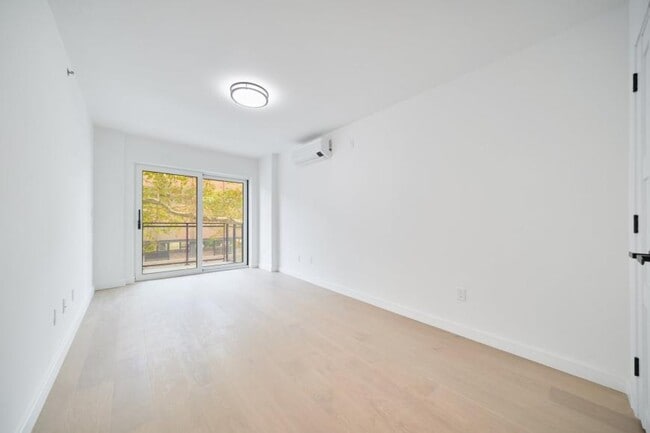 Building Photo - 0 bedroom in Brooklyn NY 11218