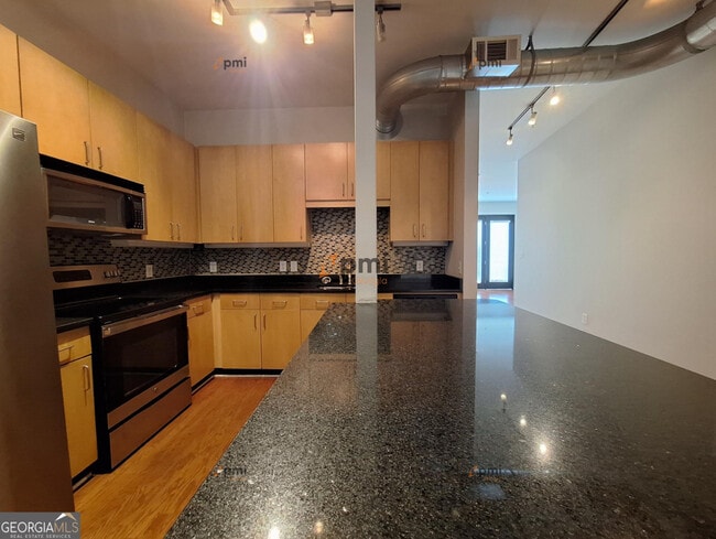 Building Photo - 5300 Peachtree Rd