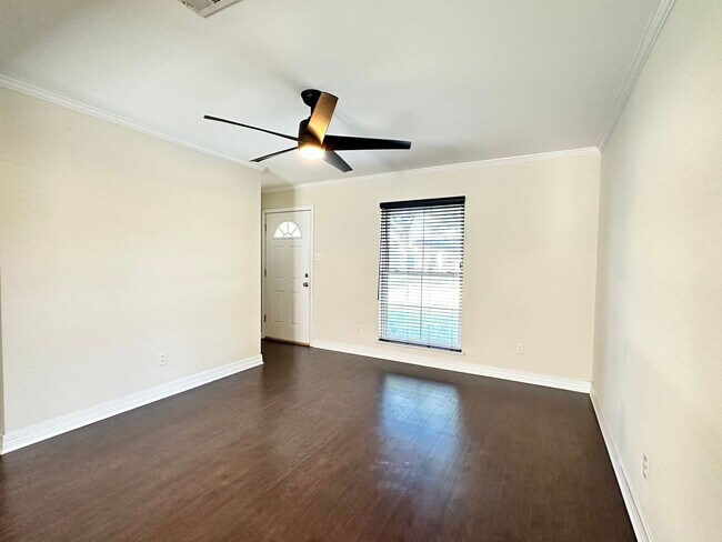 Foto del edificio - NEAR BARKSDALE AIR FORCE BASE