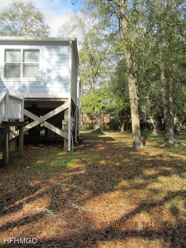 Building Photo - 3 br, 1.5 bath House - 1907 Parsley Avenue