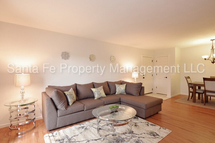 Primary Photo - Fully Furnished 3 Bedroom Condo at San Mateo